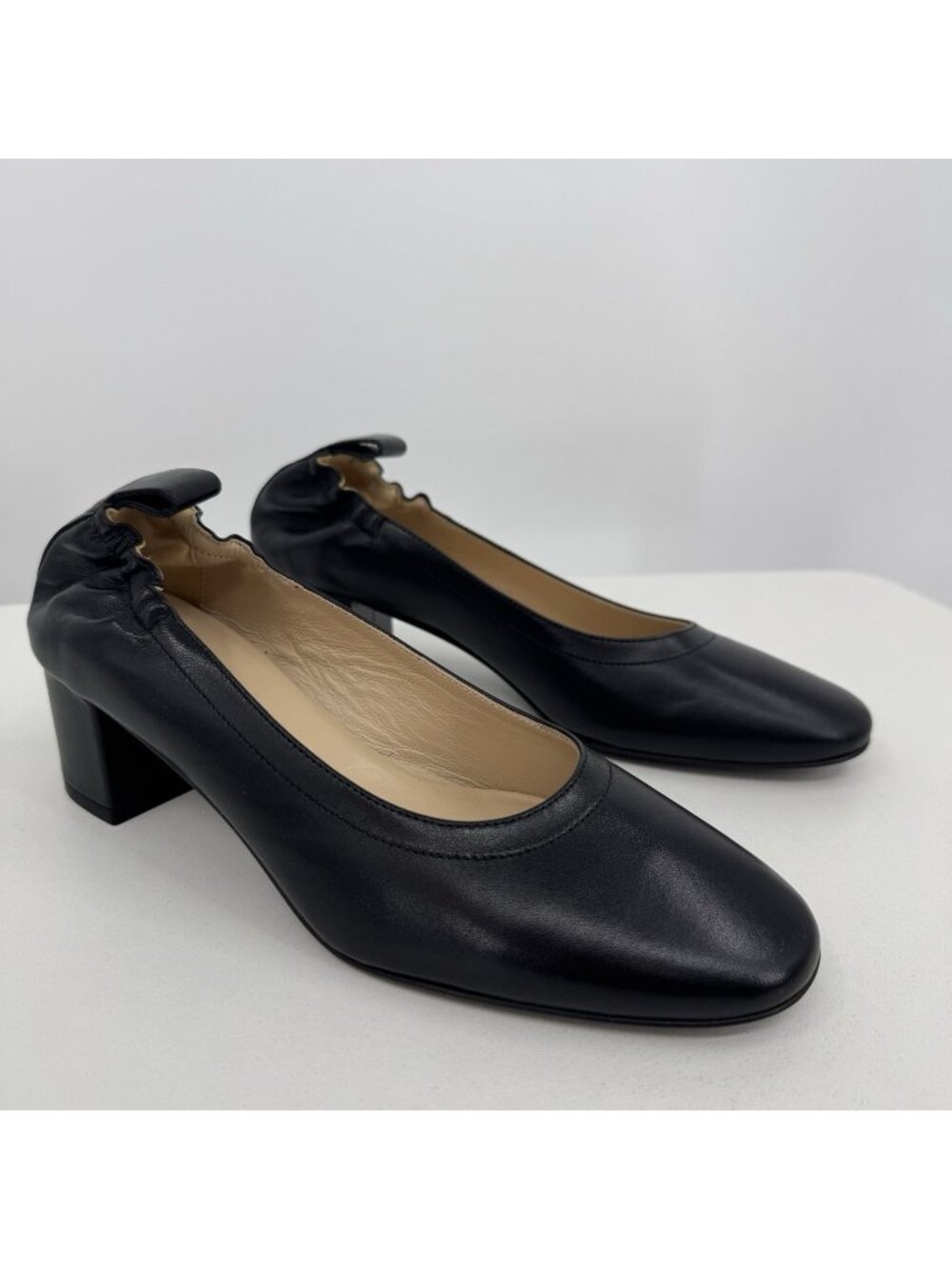 Everlane Italian Leather Day Heel size 6.5 Women's Black Elastic Back Comfort